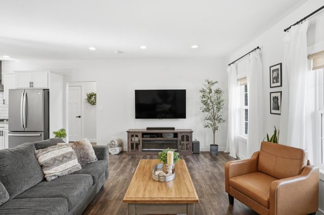 3907 W 857 N, Lake Village, IN 46349