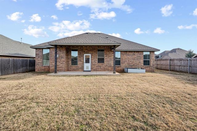 3129 NW 184th Terrace, Edmond, OK 73012