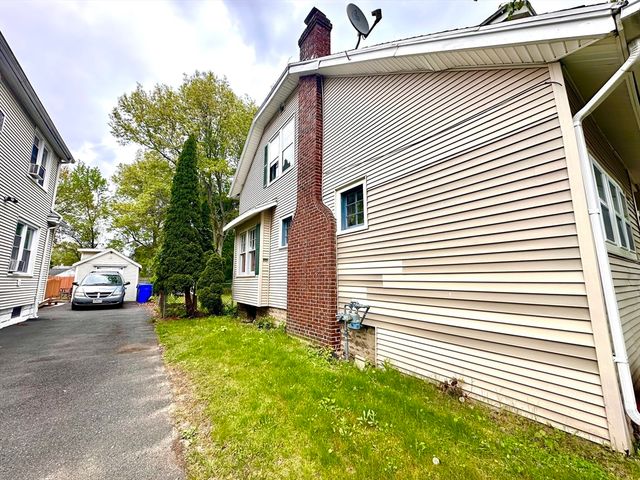 107 Dorset St, Springfield, MA 01108