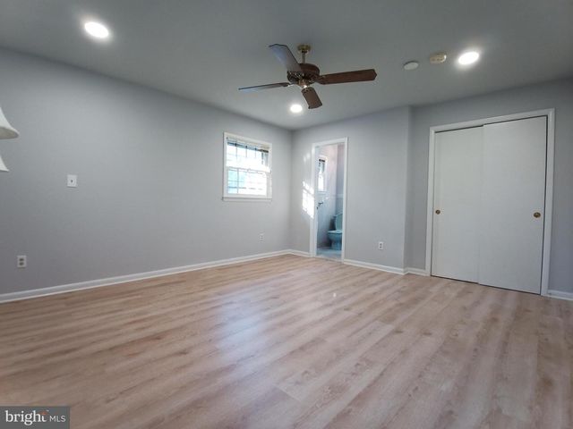 913 N HARRISON ST, Arlington, VA 22205