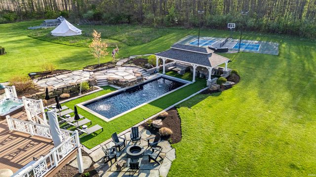 13341 Leesburg Road, Fort Wayne, IN 46818