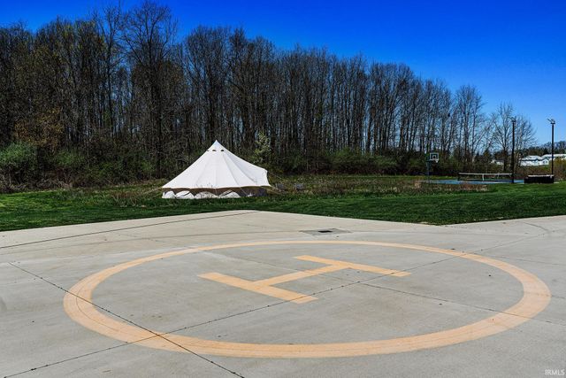 13341 Leesburg Road, Fort Wayne, IN 46818