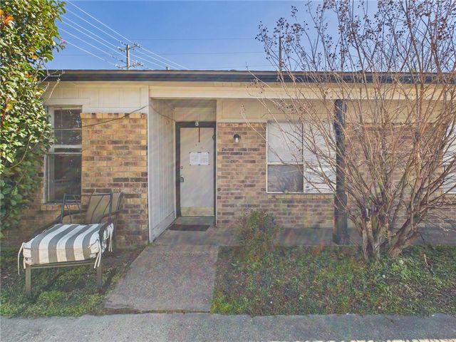 2512 Long Drive A, Bryan, TX 77802