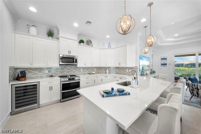 5698 Elbow AVE, Naples, FL 34113