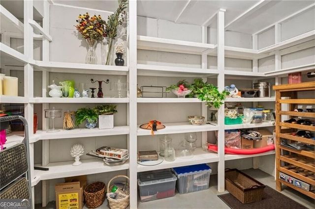 1505 Runnymede Court SW, Lilburn, GA 30047