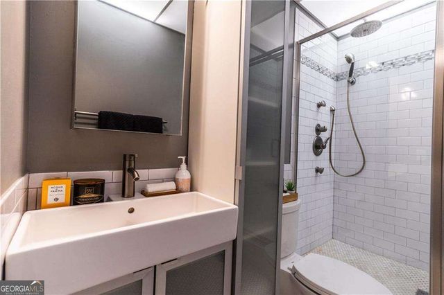 32 Peachtree Street NW 1105, Atlanta, GA 30303