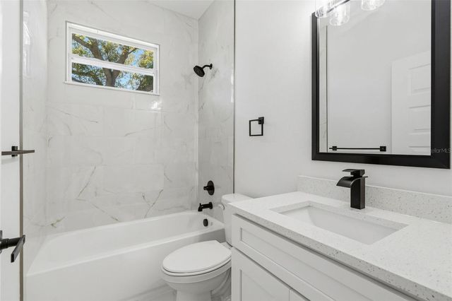 2617 E PALIFOX STREET, Tampa, FL 33610