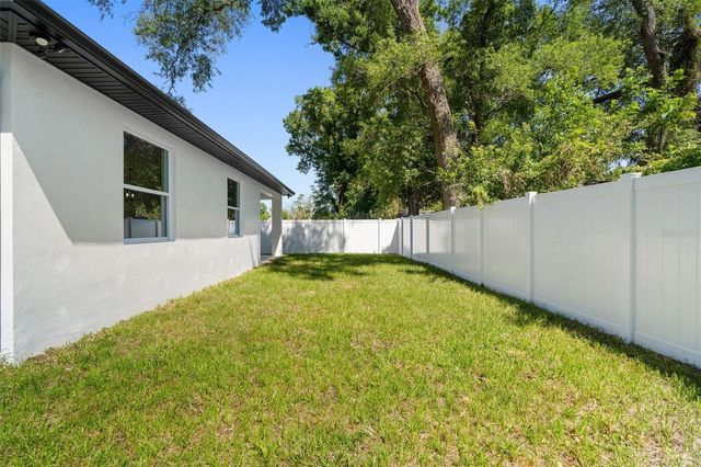 2617 E PALIFOX STREET, Tampa, FL 33610