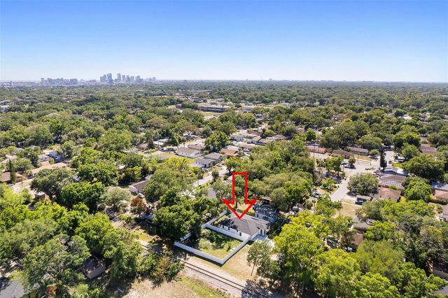 2617 E PALIFOX STREET, Tampa, FL 33610