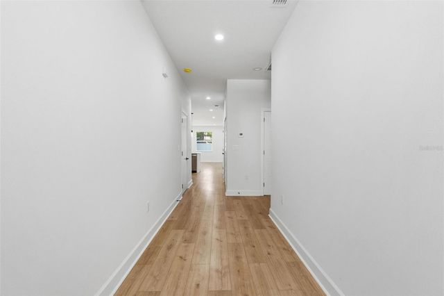 2617 E PALIFOX STREET, Tampa, FL 33610