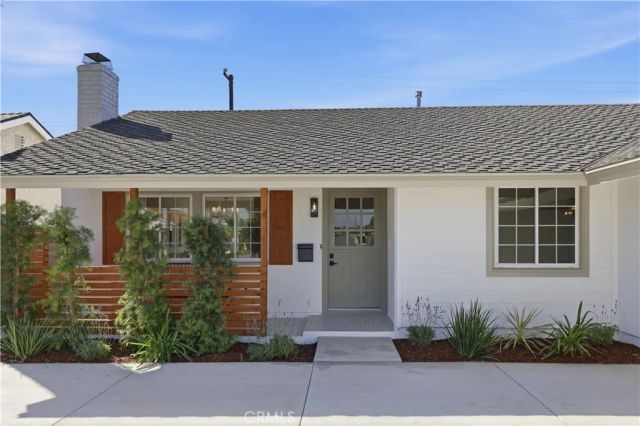 17781 Flintstone Lane, Huntington Beach, CA 92647