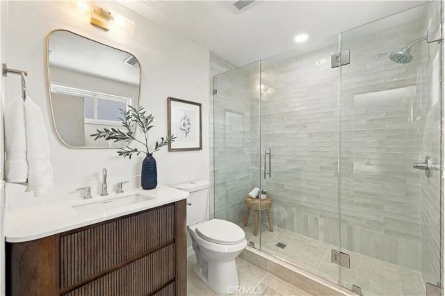 17781 Flintstone Lane, Huntington Beach, CA 92647