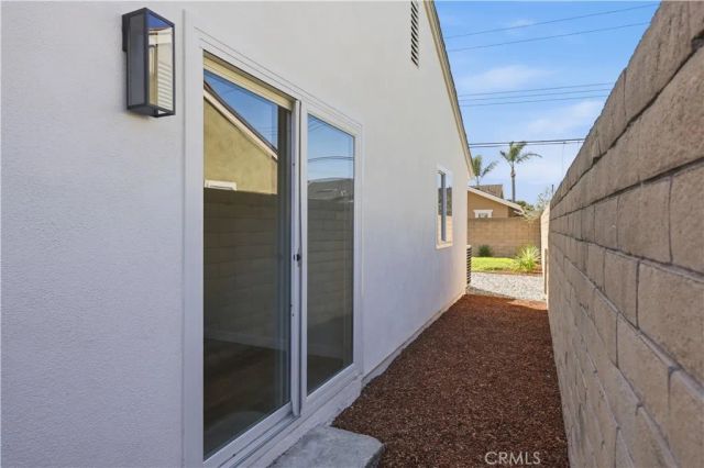 17781 Flintstone Lane, Huntington Beach, CA 92647