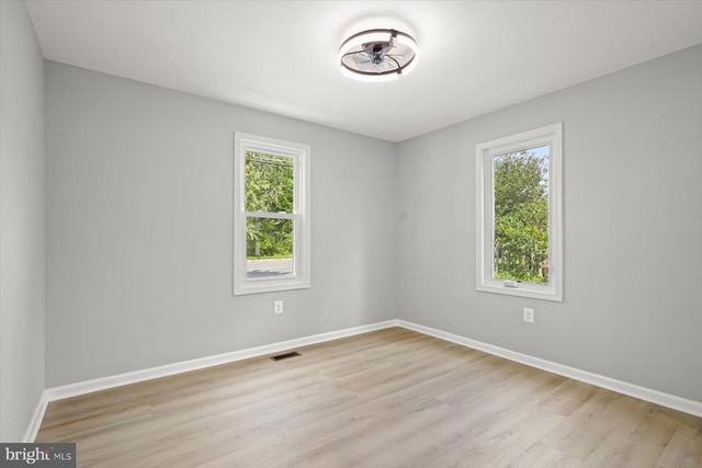 2917 E LEE AVE, Alexandria, VA 22306