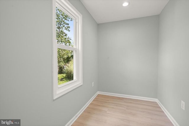 2917 E LEE AVE, Alexandria, VA 22306