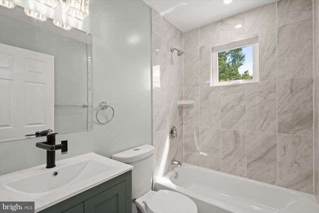 2917 E LEE AVE, Alexandria, VA 22306