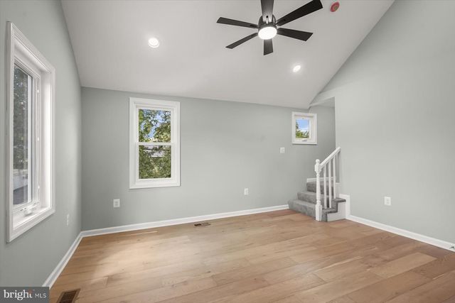 2917 E LEE AVE, Alexandria, VA 22306