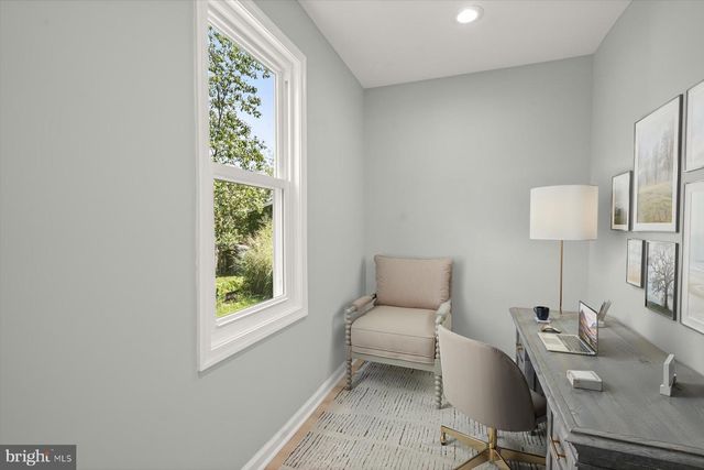 2917 E LEE AVE, Alexandria, VA 22306