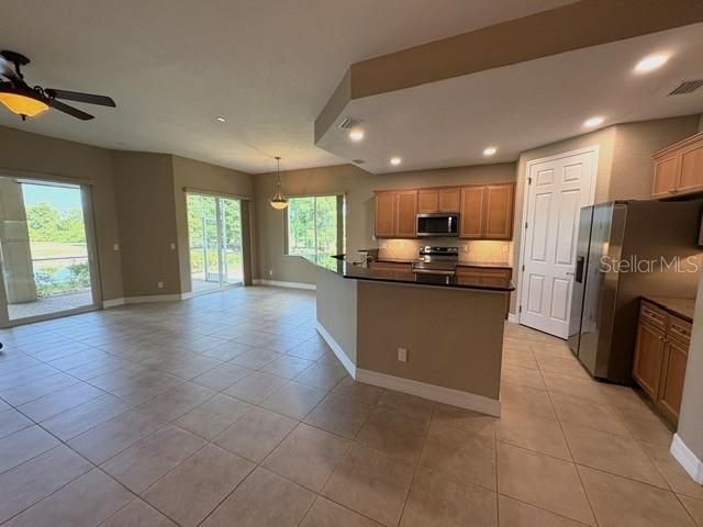 1425 EMERALD DUNES DRIVE 17, Sun City Center, FL 33573