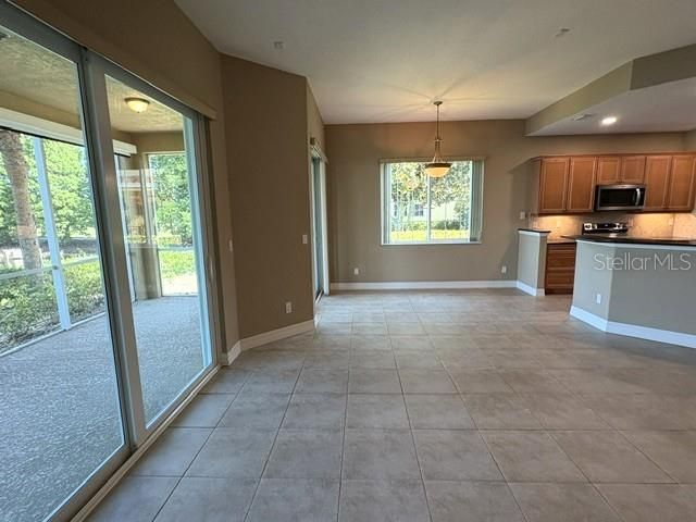 1425 EMERALD DUNES DRIVE 17, Sun City Center, FL 33573