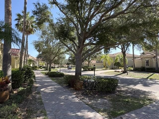 1425 EMERALD DUNES DRIVE 17, Sun City Center, FL 33573