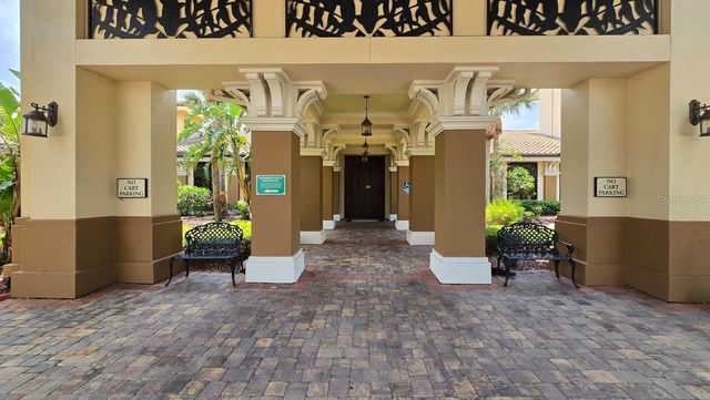 1425 EMERALD DUNES DRIVE 17, Sun City Center, FL 33573