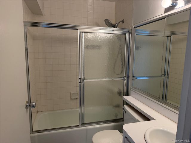 2 BAY CLUB DRIVE 7Y, Bayside, NY 11360