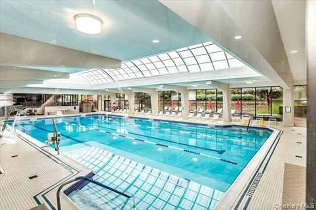 2 BAY CLUB DRIVE 7Y, Bayside, NY 11360