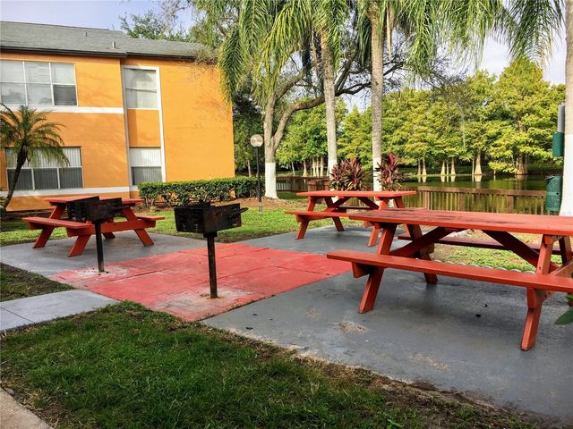 4572 COMMANDER DRIVE 1226, Orlando, FL 32822