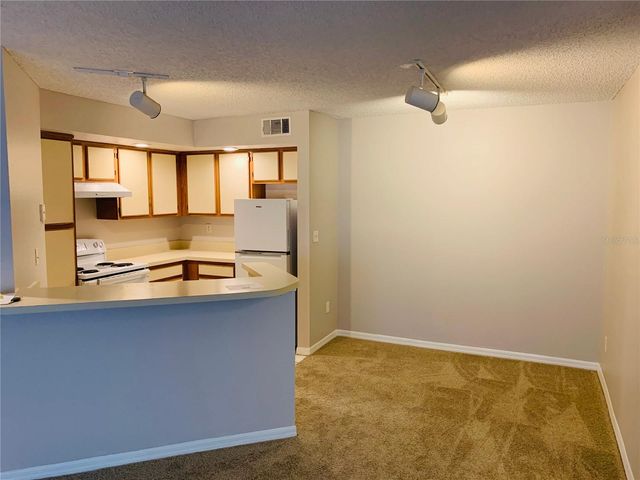 4572 COMMANDER DRIVE 1226, Orlando, FL 32822