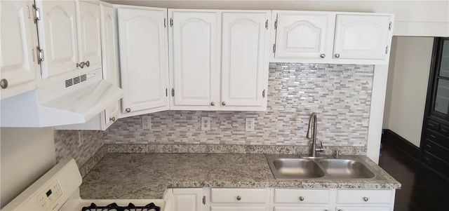 404 Carrington Avenue, Woonsocket, RI 02895