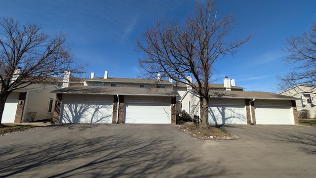 636 Pintail Street, Deerfield, IL 60015