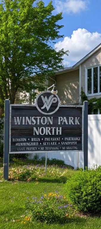 636 Pintail Street, Deerfield, IL 60015