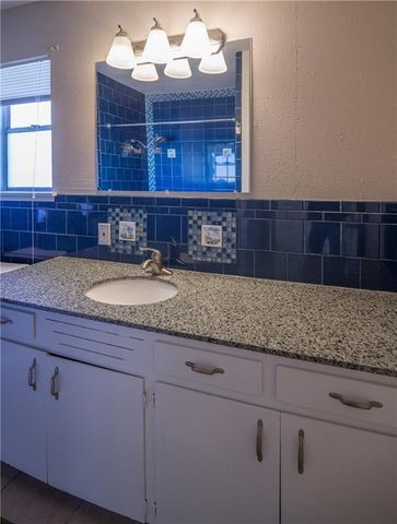 3426 Charlotte Dr, Corpus Christi, TX 78418