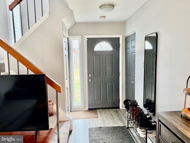 1910 SEVEN OAKS, Crofton, MD 21114