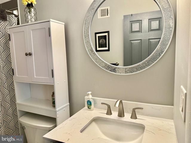 1910 SEVEN OAKS, Crofton, MD 21114