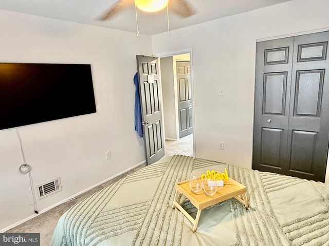 1910 SEVEN OAKS, Crofton, MD 21114