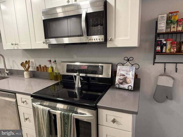 1910 SEVEN OAKS, Crofton, MD 21114