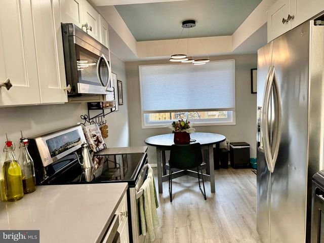 1910 SEVEN OAKS, Crofton, MD 21114