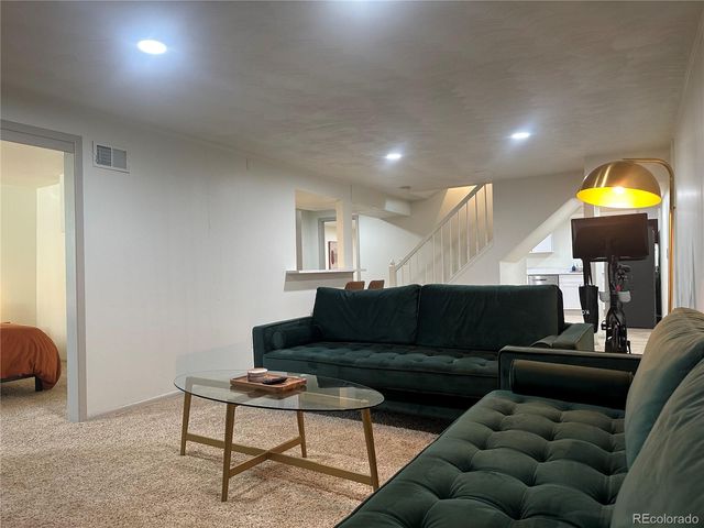 6526 S Elizabeth Way, Centennial, CO 80121