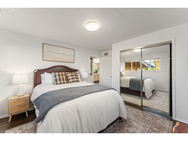 2924 Ne 52ND Ave, Portland, OR 97213