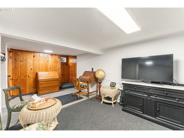 2924 Ne 52ND Ave, Portland, OR 97213