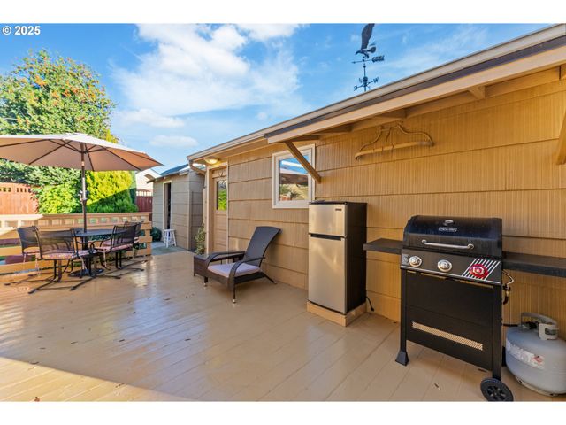 2924 Ne 52ND Ave, Portland, OR 97213