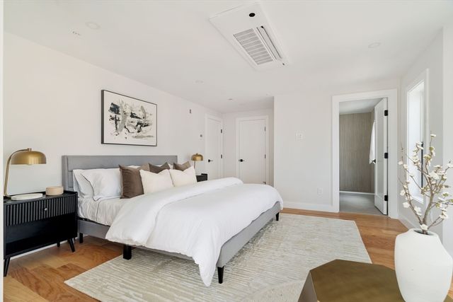 655 Saratoga Street 201, Boston, MA 02128