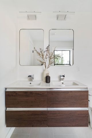 655 Saratoga Street 201, Boston, MA 02128