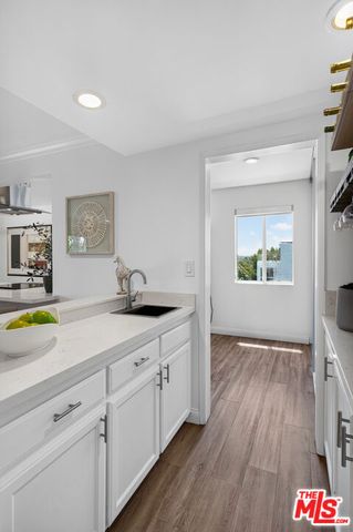1228 14th Street 301, Santa Monica, CA 90404