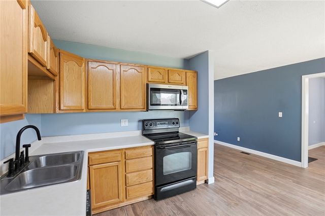 1040 Skylark Drive, Troy, OH 45373