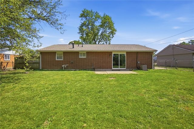 1040 Skylark Drive, Troy, OH 45373