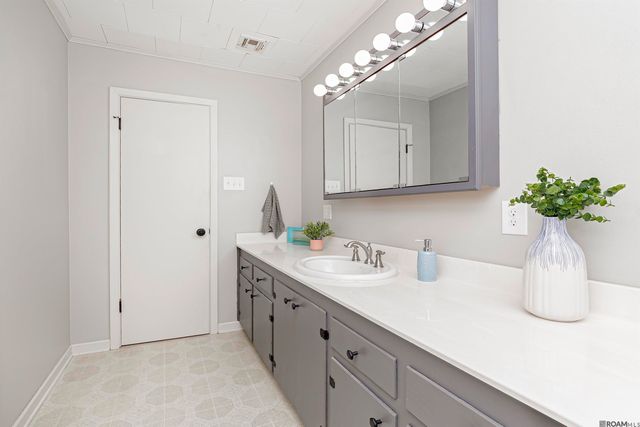 12463 Faucheux Rd, Gonzales, LA 70737