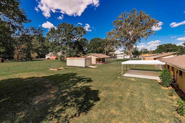 12463 Faucheux Rd, Gonzales, LA 70737